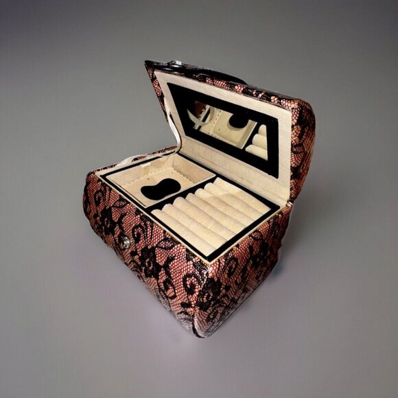 💍 Tuscan Designs Travel Jewelry Case | Pink & Black Lace | Elegant Gift for Her - Picture 3 of 8